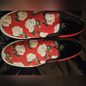 VANS CLASSIC SLIP-ON SNEAKERS